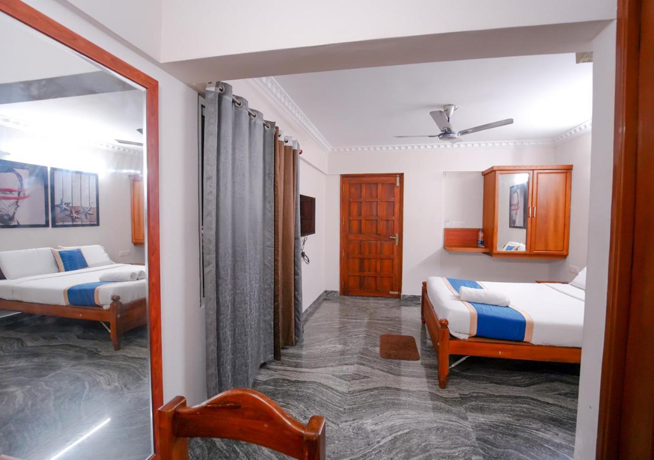 Luxe Vue - Premium Hotell Thiruvananthapuram Exteriör bild